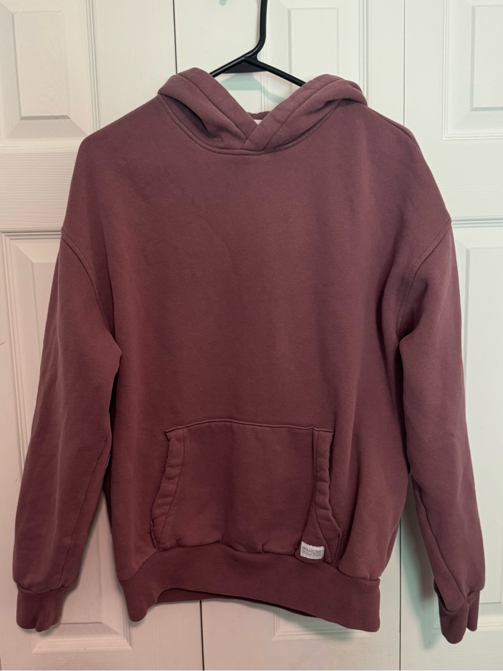 Hollister Men's Pullover Hoodie size medium